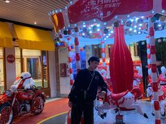 -东方明珠·可口可乐欢乐餐厅