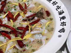 -江渔儿酸菜鱼·拔草餐厅(虎门君乐汇店)