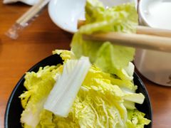 娃娃菜-炉小二铜锅牛蛙•川湘菜(三里屯店)