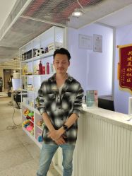 -PE SALON