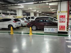 -北京银泰中心-停车场