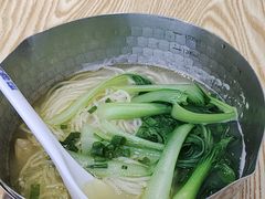 -魔都三兄弟酸辣粉·蘸卤炸串(虹桥万科店)