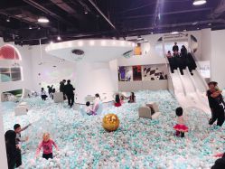-MINI MARS KIDS CLUB亲子家庭中心(长宁天山店)