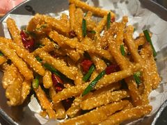 干煸藕条-巴厘龙虾·榜首油焖大虾(音乐学院·沿江酒馆店)