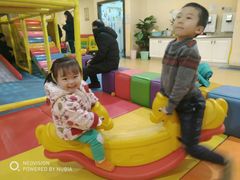 -瑞恩宝感统训练·语言提升·蒙氏托育中心