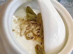 -汗腾格里·风味餐厅(新疆驻京办店)