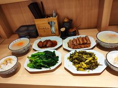 -狮头牌卤味研究所·卤味饭(花城汇南区店)