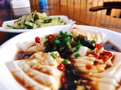 凉拌皮蛋豆腐。-浔味·山屿湖·正宗淳牌全鱼宴老字号