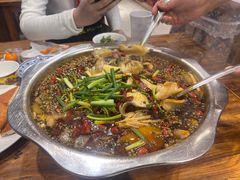 -乡土特色.冷锅鱼.牦牛肉汤锅