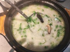 -赖厨潮汕砂锅粥