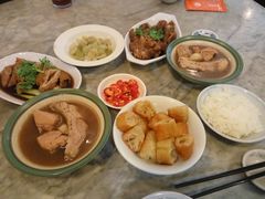 -黄亚细肉骨茶(仰光路店)