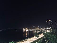 -南京眼步行桥