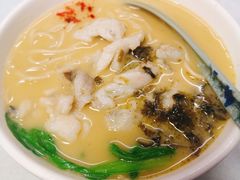 -明呈黄鱼面馆(斜土路店)