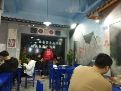 大堂-马路边边·成都串串(翠柏路店)