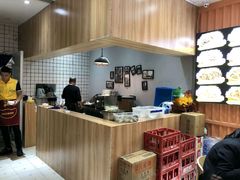 -汇吃汇喝美食街(上海建发浦悦荟广场店)