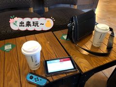 -星巴克(武汉欧利新天地店)