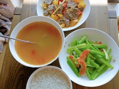 -上海雏渐肥月嫂