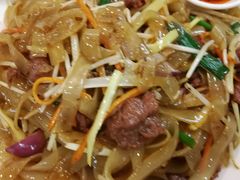 干炒牛河-文记壹心鸡(宝华路店)