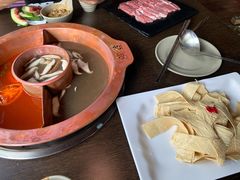 -滇釜火锅·能喝汤的火锅(车公庄店)