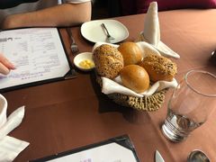 餐前面包-卡本妮法餐厅·北京和平宾馆