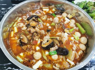 中国人最注重亲情 逢年过节的时候必须一大家子坐在一起