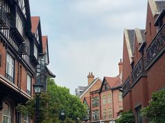 -钟书阁(松江泰晤士小镇店)