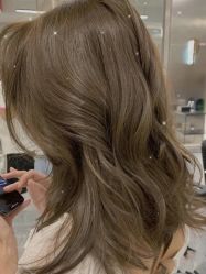 -AYO SALON