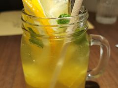-来龙里 精致 东南亚餐室(万象城店)