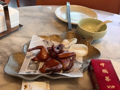 -蝴蝶里·粤菜·点心(龙湖天街&滨江店)