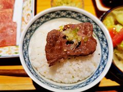 -肉魁屋·烧肉·烧鸟·酒场(高新店)