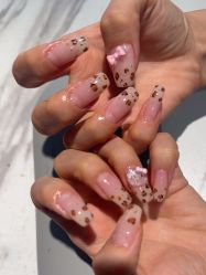 -丽心自助美甲美睫