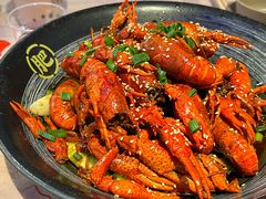 -肥肥虾庄·金牌油焖大虾(汉街SKP店)