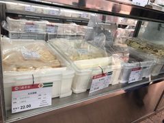 面包甜点陈列柜-北京稻香村(五道口店)