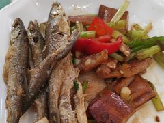 小鱼炖干菜-鱼乐岛餐厅·户外花园主题餐厅