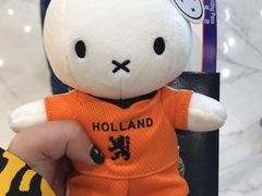 -中免(澳门机场免税店)