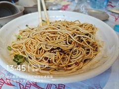 -肥肥虾庄·金牌油焖大虾(杨园滨江时代walk店)