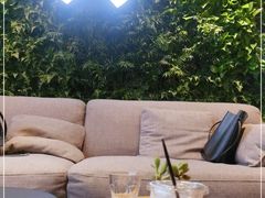 -蔚来中心(北京中关村店)