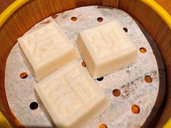 手作咸蛋黄流心糕-新发现(宝山龙湖店)