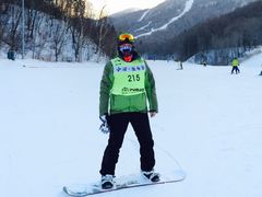 -亚布力新体委滑雪场