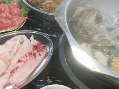 -牛一煲美食(江高店)