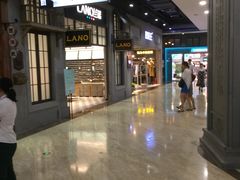 -吾悦广场(南京鼓楼店)