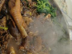 -渝君重庆火锅(嘉宾路店)