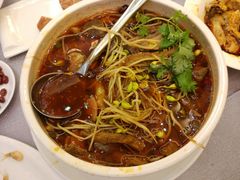 -山明水秀大饭店