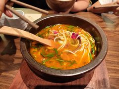 -良米山·云南野生菌过桥米线(上海首店)