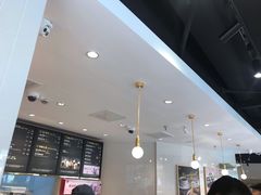 -85度C(生甜甜圈研究工坊·上海平凉店)