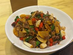 -俏湘厨•地道湘菜(建华南路店)