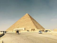 -吉萨金字塔群