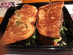 -The Habit Burger Grill 哈比特汉堡(复兴soho店)