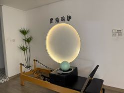 -闺蜜瑜伽·普拉提女性塑形馆