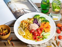 吞拿鱼与蟹籽舞动沙拉-Dreamsalad梦想轻厨(健康轻食·减脂沙拉·意面·祖庙店)